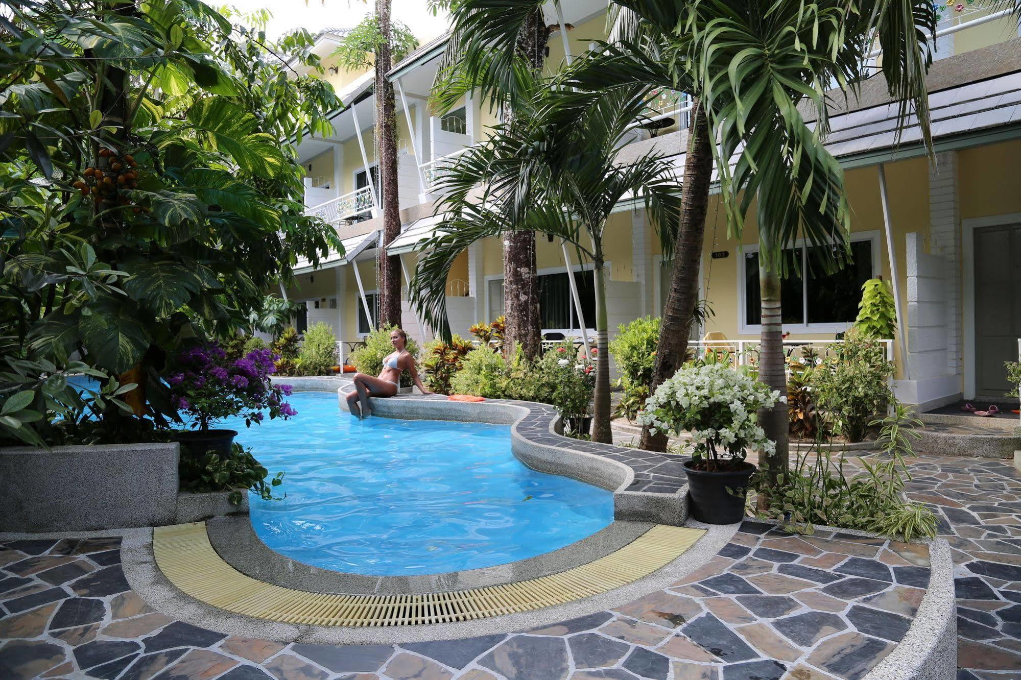 Naka Resort Камала Бийч Екстериор снимка